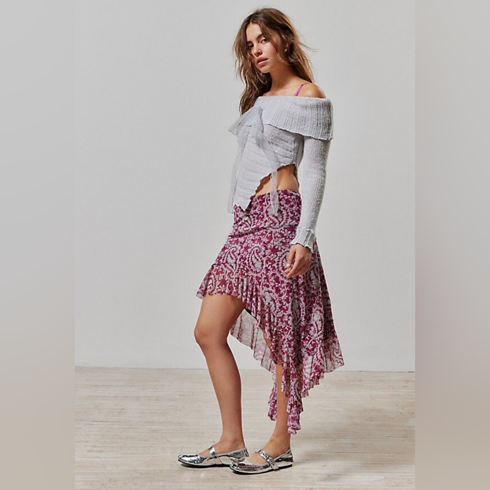Urban Outfitters NWT Kimchi Blue Rhiannon Asymmetrical Ruffle Midi Skirt Size L